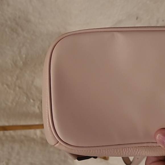 Michael Kors backpack - Picture 2 of 9